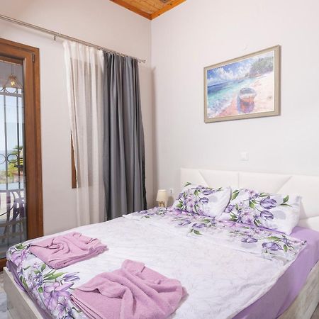 Villa Helga Exotic Пефкохори Экстерьер фото
