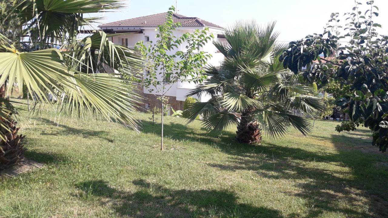 Villa Helga Exotic Пефкохори Экстерьер фото